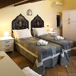 Palazzo Madeo - Residenza D' Epoca Bed & Breakfast Crosia