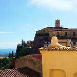 Palazzo Madeo - Residenza D' Epoca