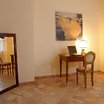 Bed & Breakfast Palazzo Madeo - Residenza D' Epoca 4*