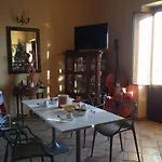 Palazzo Madeo - Residenza D' Epoca Bed & Breakfast 4*