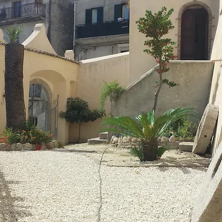Bed & Breakfast Palazzo Madeo - Residenza D' Epoca Crosia