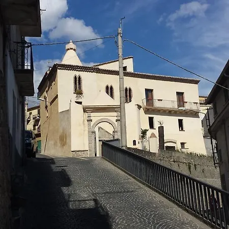 Palazzo Madeo - Residenza D'epoca Bed & Breakfast *