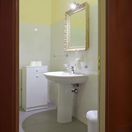 Palazzo Madeo - Residenza D' Epoca Bed & Breakfast Crosia