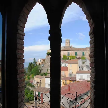 Palazzo Madeo - Residenza D' Epoca Bed & Breakfast