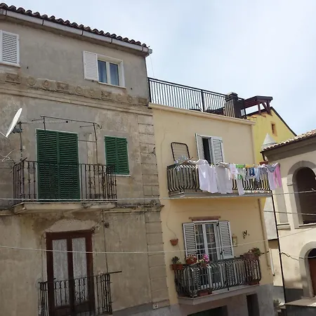 Alojamento de Acomodação e Pequeno-almoço Palazzo Madeo - Residenza D' Epoca