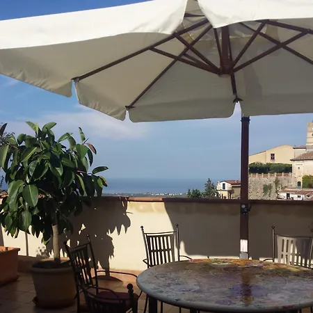 B&B Palazzo Madeo - Residenza D' Epoca 4*