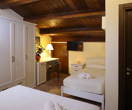 Bed & Breakfast Palazzo Madeo - Residenza D' Epoca