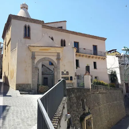 Palazzo Madeo - Residenza D' Epoca