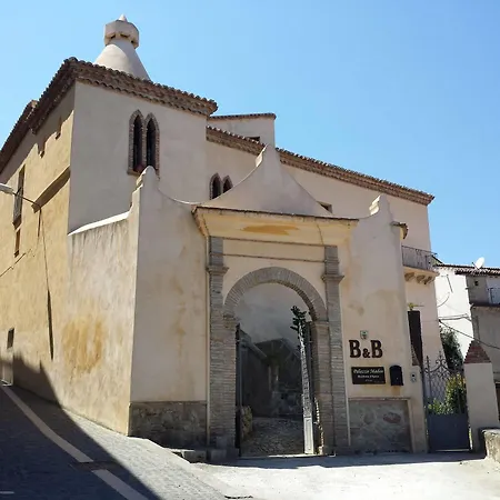 Palazzo Madeo - Residenza D' Epoca Bed & Breakfast
