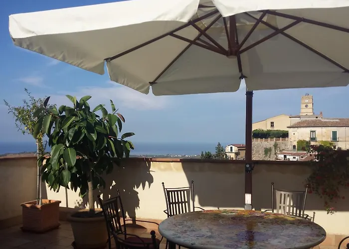 לינה וארוחת בוקר Palazzo Madeo - Residenza D' Epoca 4*