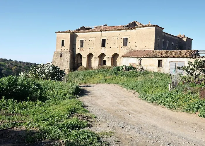 Alojamento de Acomodação e Pequeno-almoço Palazzo Madeo - Residenza D' Epoca 4*