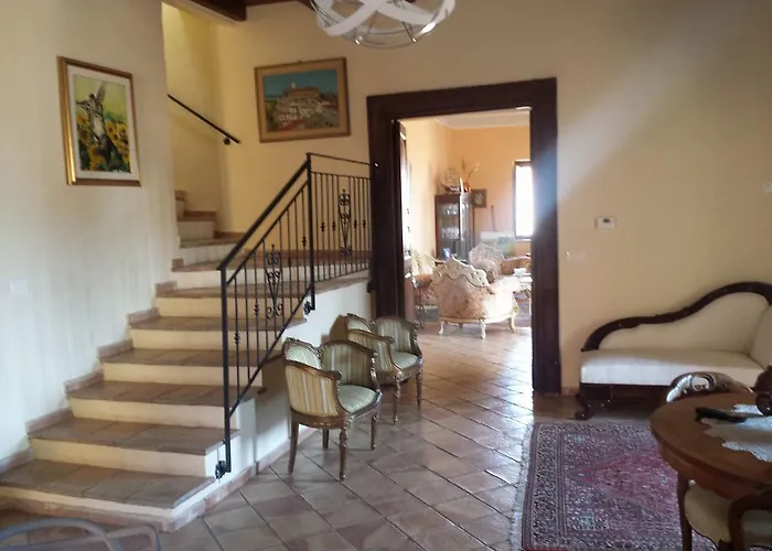 Alojamento de Acomodação e Pequeno-almoço Palazzo Madeo - Residenza D' Epoca Crosia