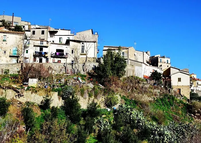 Alojamento de Acomodação e Pequeno-almoço Palazzo Madeo - Residenza D' Epoca