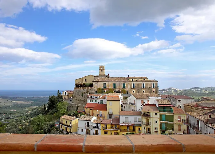 Alojamento de Acomodação e Pequeno-almoço Palazzo Madeo - Residenza D' Epoca
